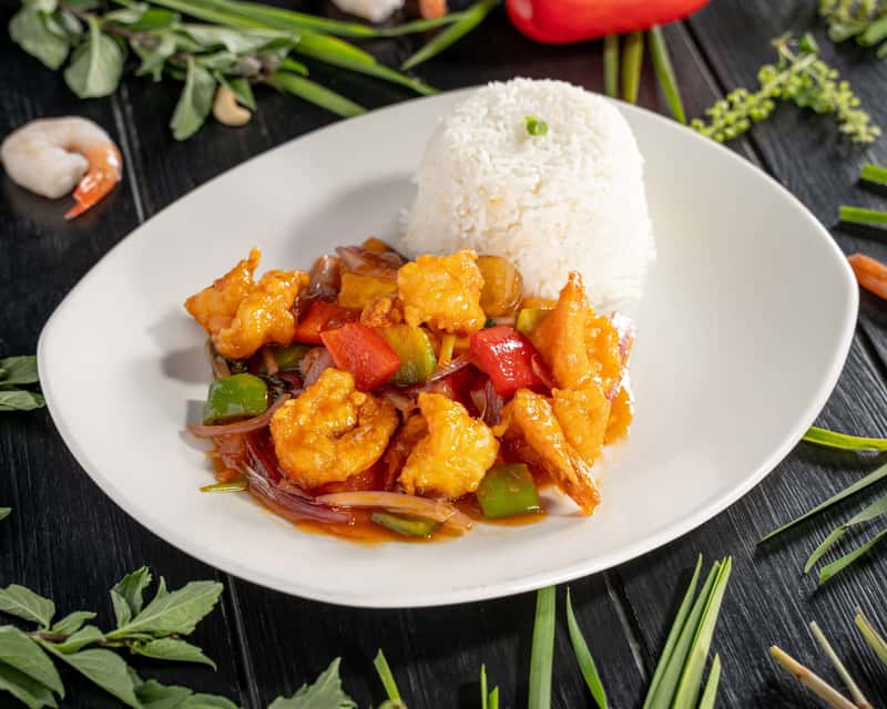 Tempting Sweet and Sour King Prawns: A Harmonious Blend of Flavors in Thai Cuisine